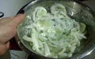 Salada De Pepino Com Iogurte - Mulher Das Receitas