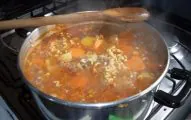 Sopa De Carne Moída E Legumes - Mulher Das Receitas