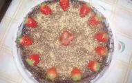Falsa Torta De Chocolate E Morangos - Mulher Das Receitas