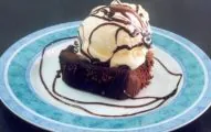 Brownie De Chocolate Com Sorvete - Mulher Das Receitas