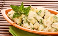 Salada de batatas, cogumelos e espinafre - Mulher das Receitas
