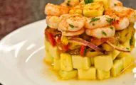 Salada de camarão com abacate - Mulher das Receitas